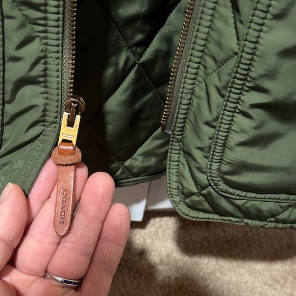 Coach Men's Olive Quilted Jacket with Brown Collar good condition - Picture 7 of 9